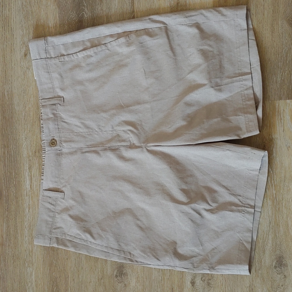 NWT Nicklaus Eco Choice Khaki Heather Golf Shorts Size 38
